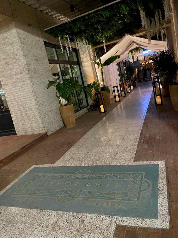 Sidewalk design in Bishop Arts